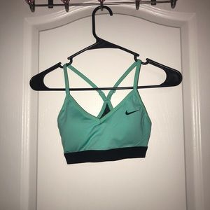 Worn once, Nike sports bra, xs, teal/mint